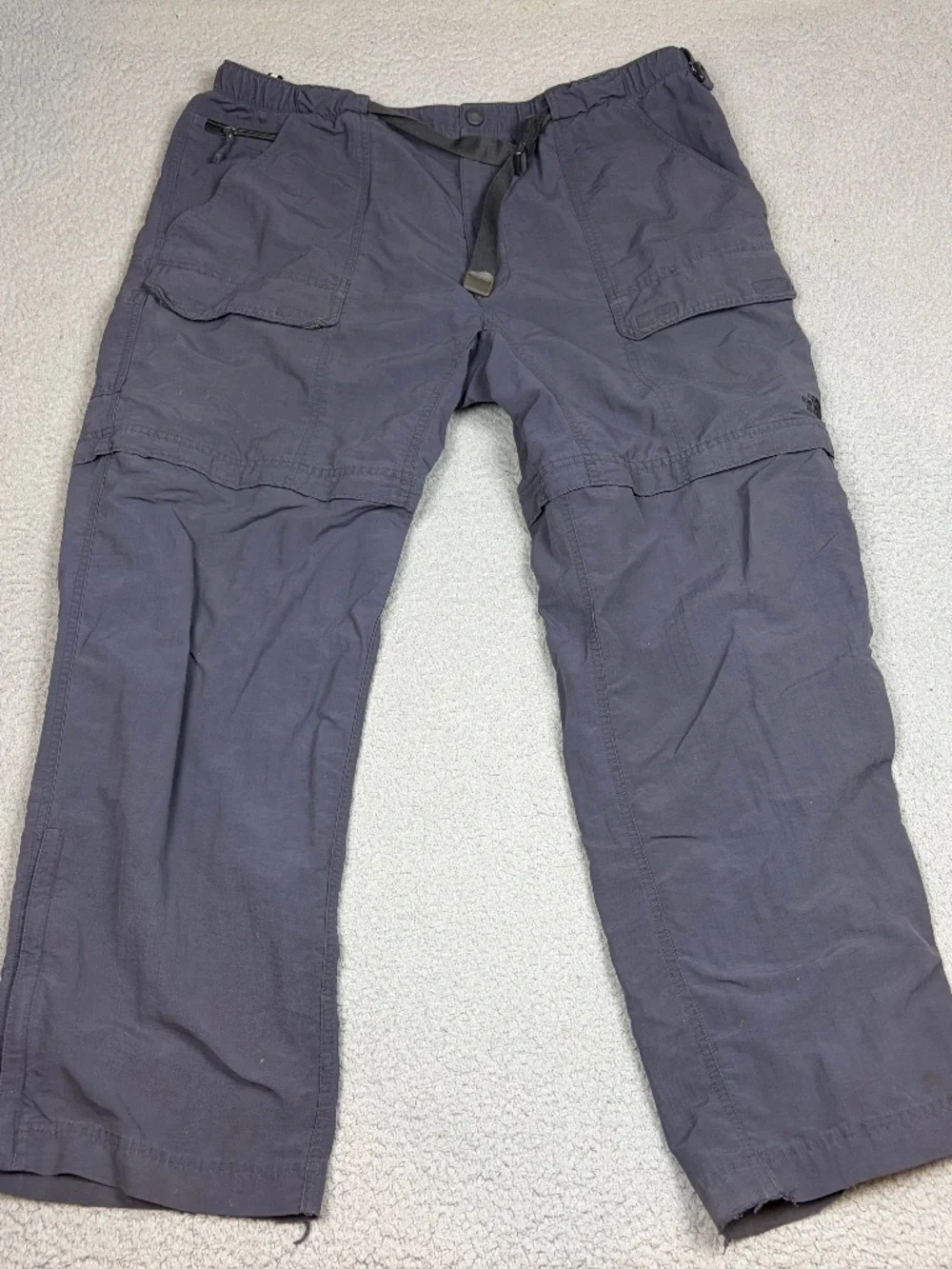 The North Face Convertable Pants Men 2XL Gray Cargo Outdoor Hiking Belted Shorts